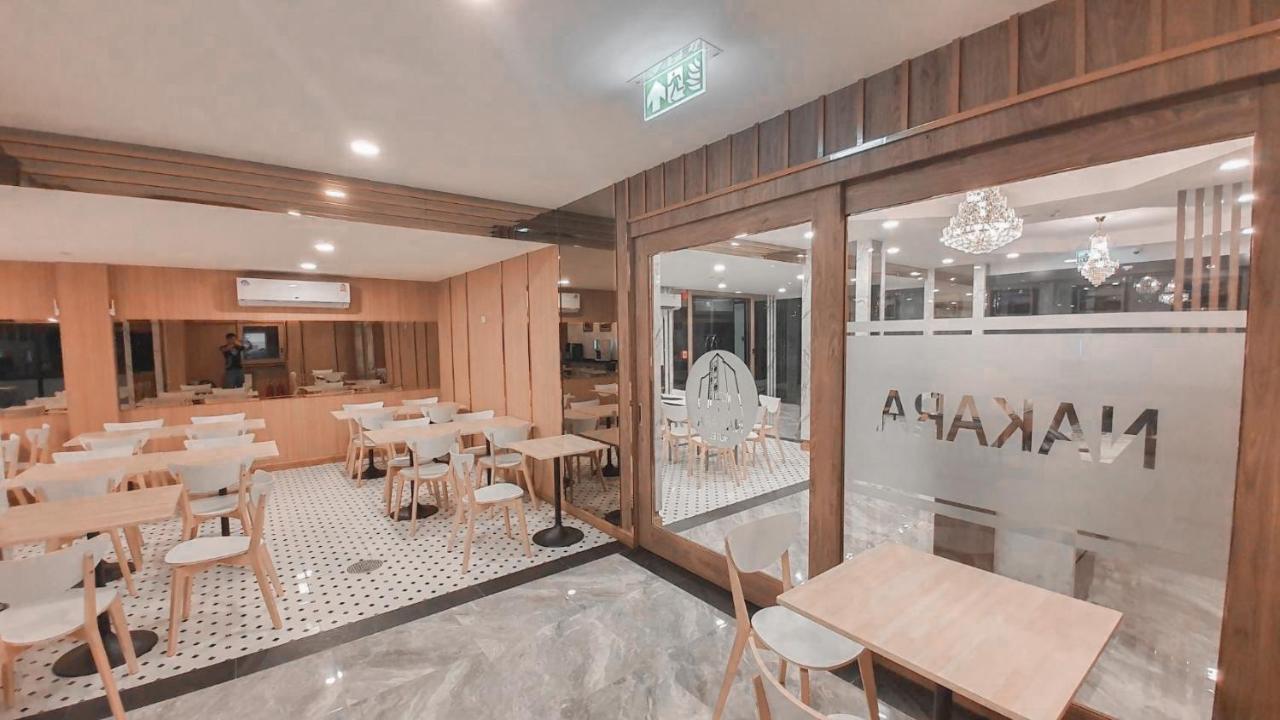 Nakara Hotel, 乌汶 外观 照片