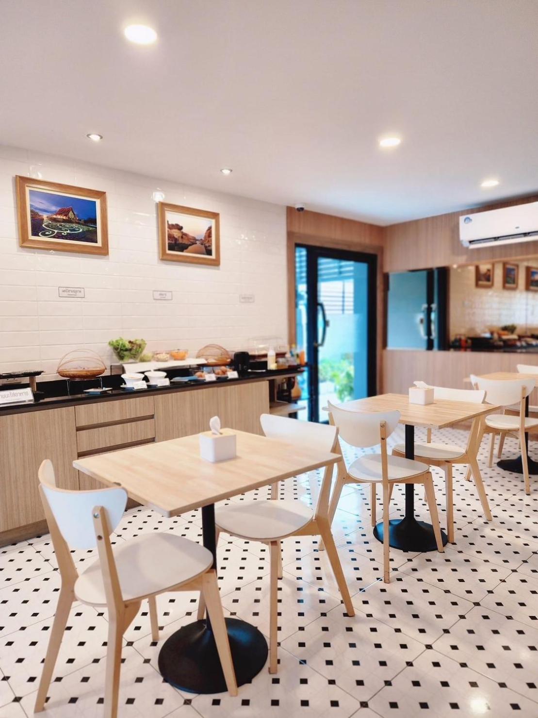Nakara Hotel, 乌汶 外观 照片